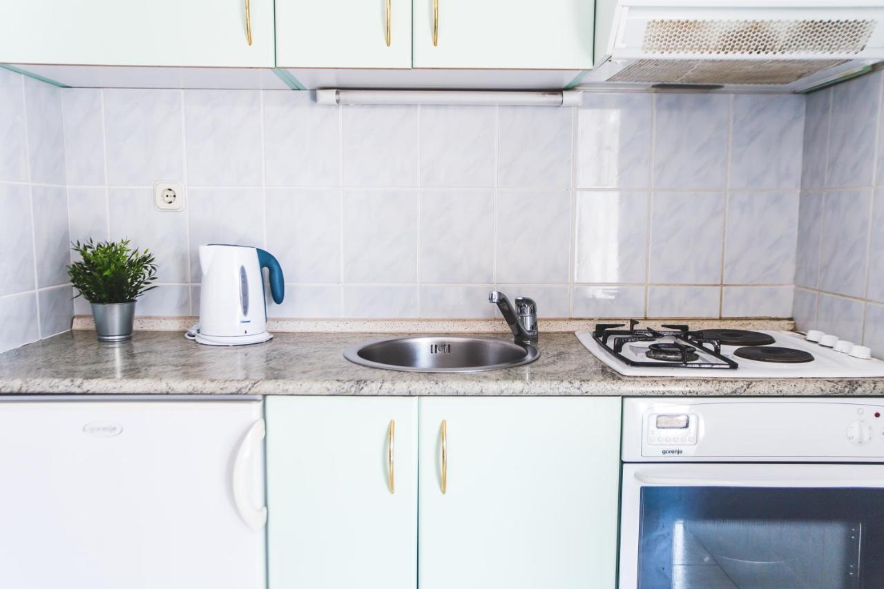 Apartmani Males Rogoznica  Esterno foto
